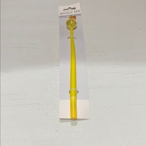 Yellow Duck Novelty Wiggly Pen X-Large